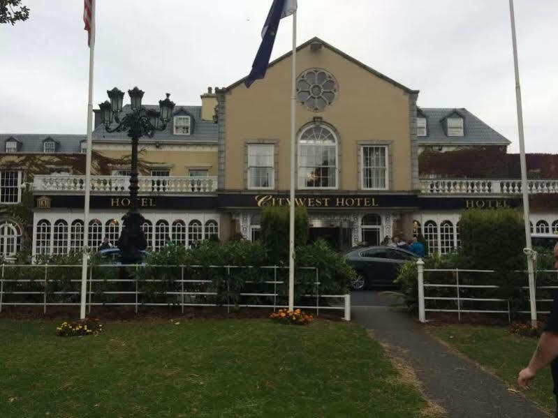 Citywest Hotel Saggart Exterior photo